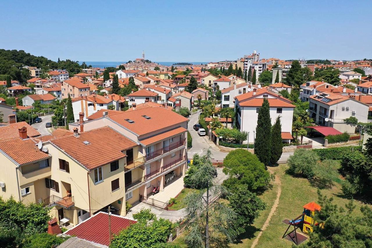 Apartment Nina Rovinj Exteriör bild