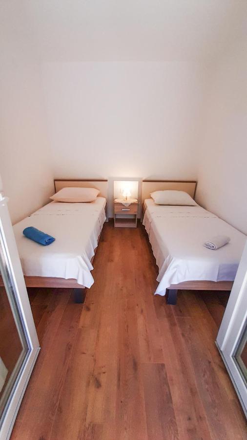 Apartment Nina Rovinj Exteriör bild