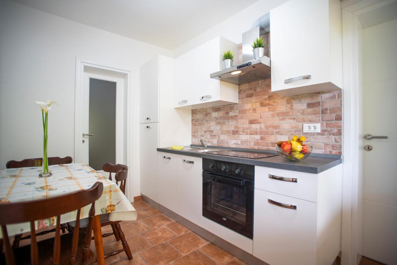 Apartment Nina Rovinj Exteriör bild